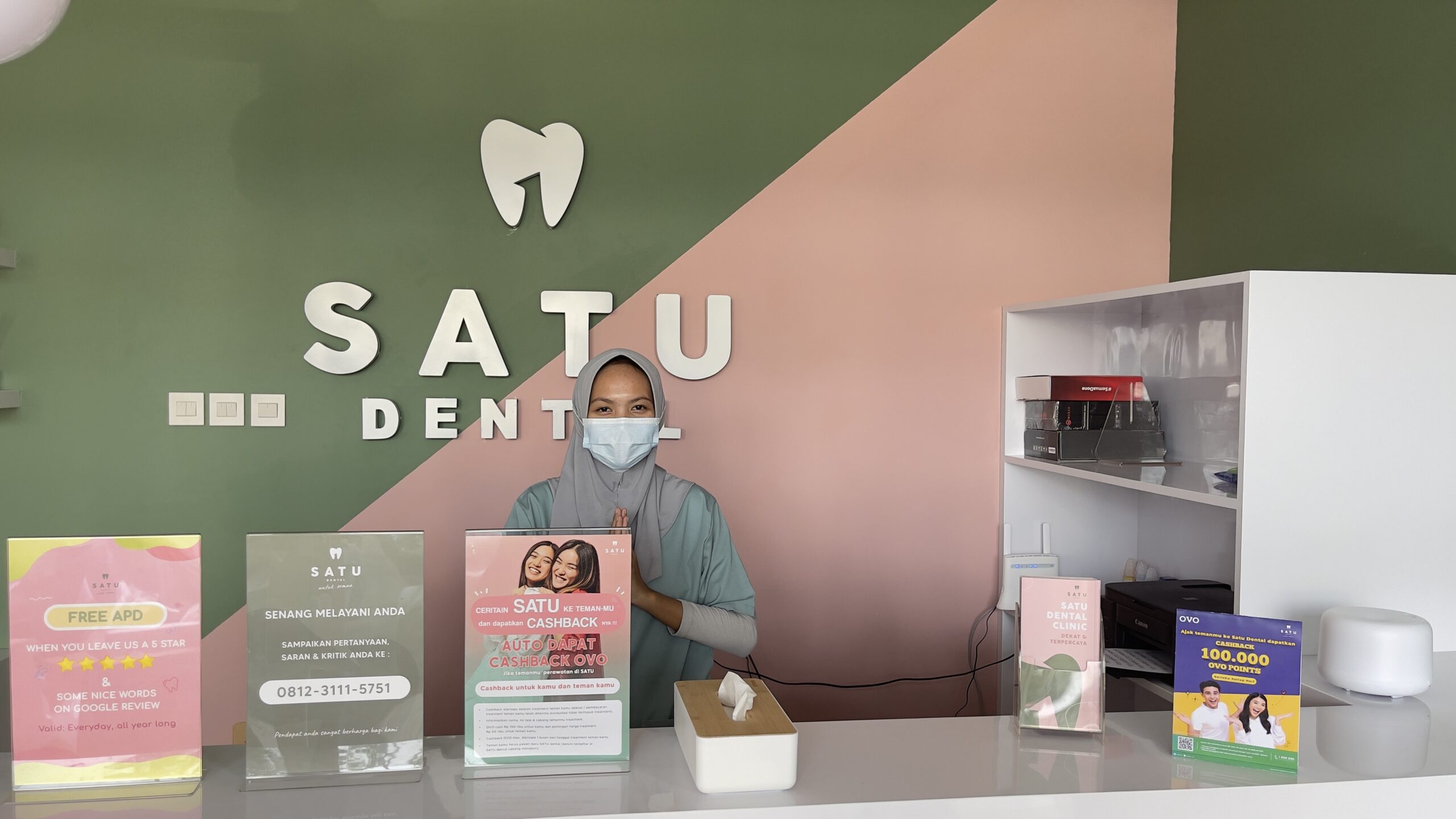 klinik-gigi-satu-dental-receptionist