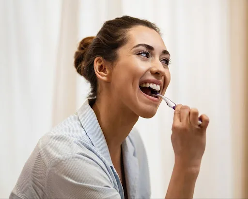 4. Sikat Permukaan Gigi Geraham Klinik Gigi SATU Dental