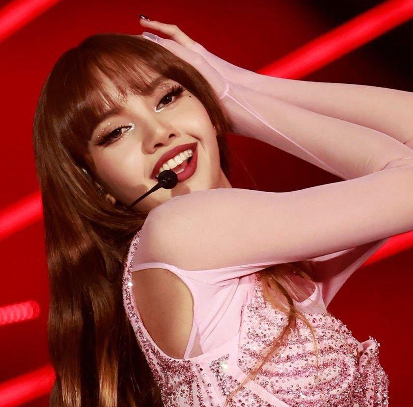 Idol Kpop Pasang Berlian Gigi