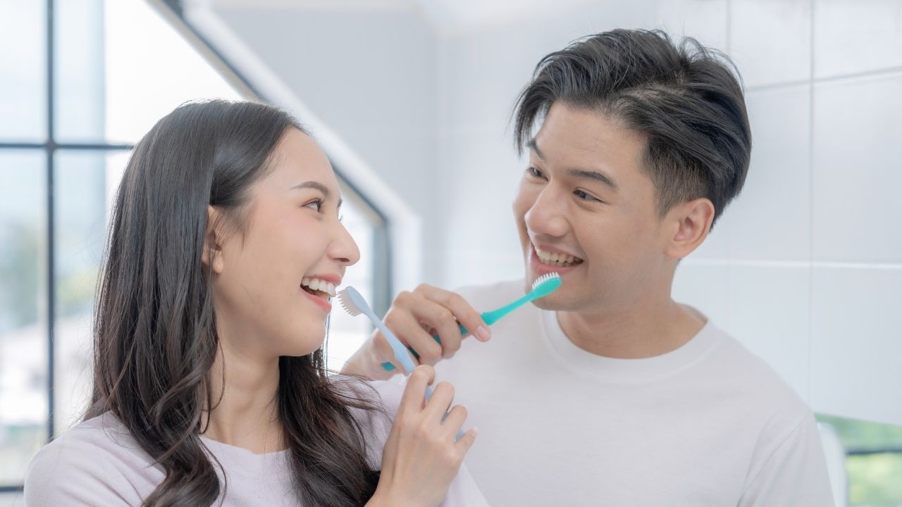 Cara Efektif Menjaga Bau Mulut Tetap Segar