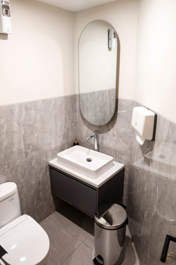 karang tengah toilet