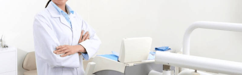Perbedaan Tukang Gigi dan Dokter Gigi Serta Aturan Praktiknya